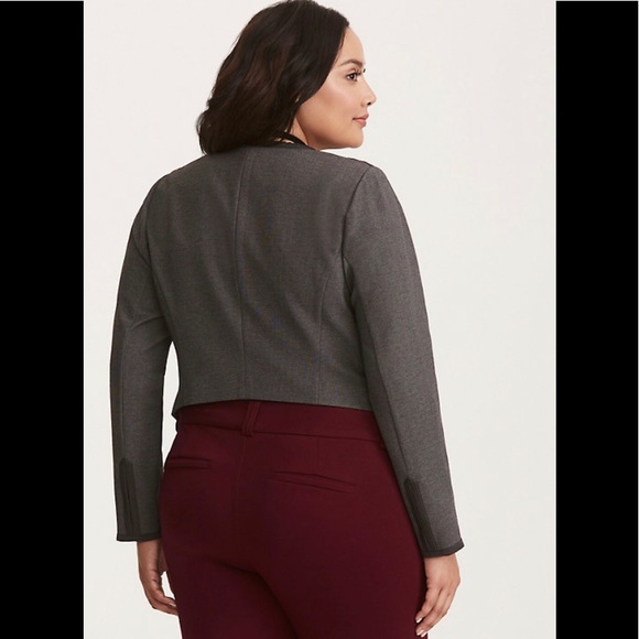 Torrid FITTED MILITARY JACKET - Picture 3 of 4